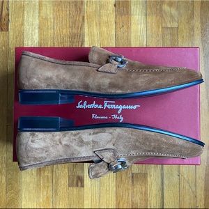 Ferragamo Flori 2 Brown Suede Loafer size 9EE